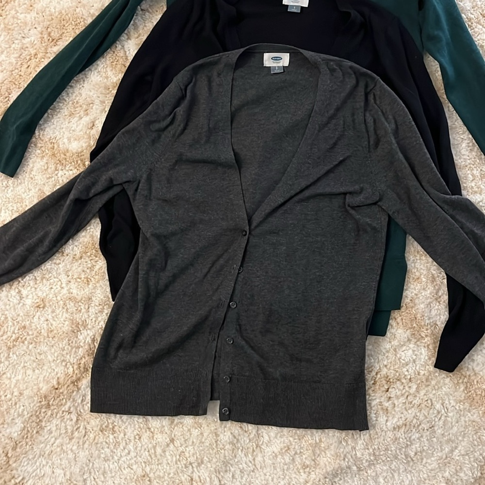 4 pieces cardigan size small black grey green
